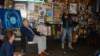 dsc01801_small.jpg
